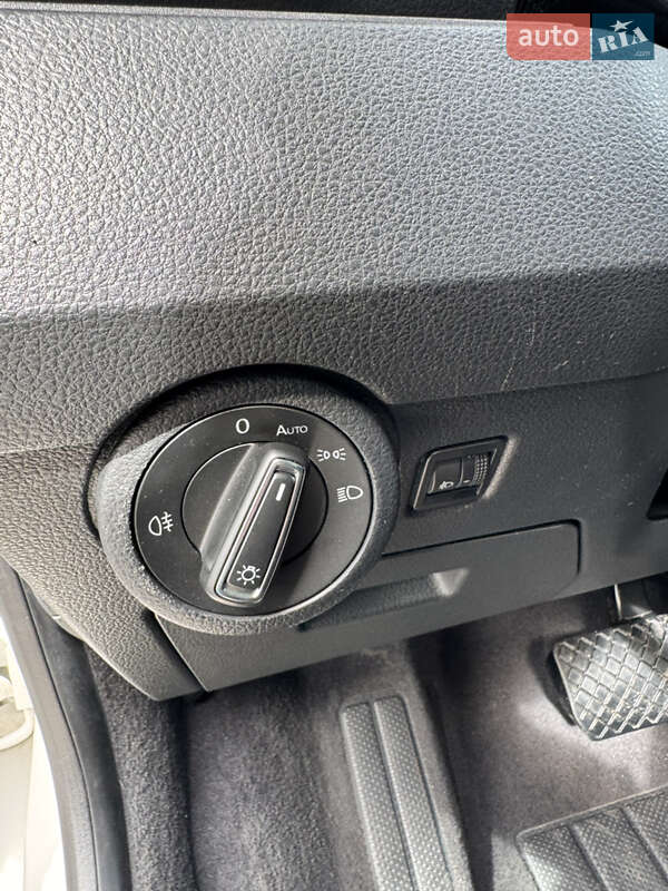 Минивэн Volkswagen Multivan 2020 в Киеве фото 21 Минивэн Volkswagen Multivan 2020 в Киеве