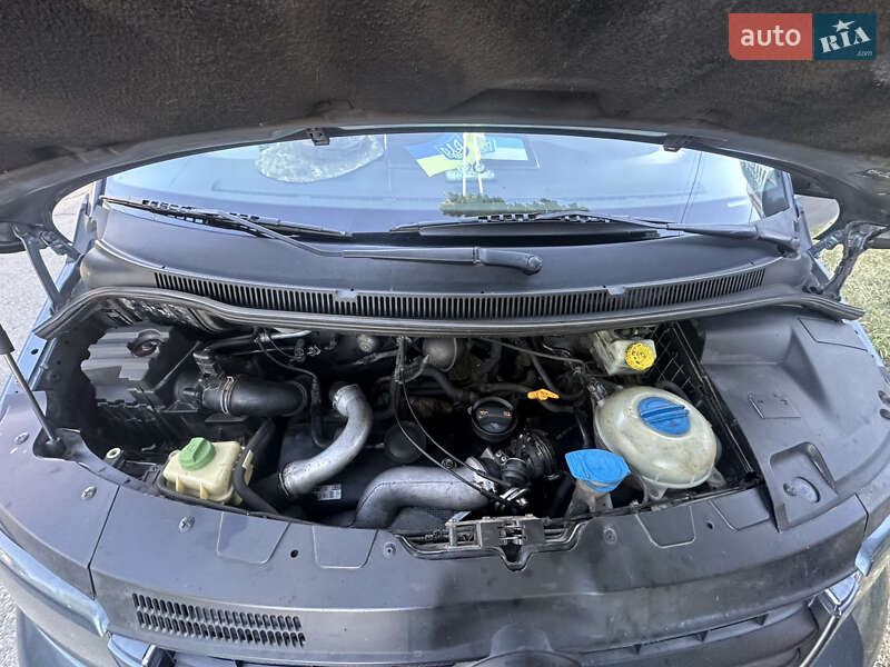 Минивэн Volkswagen Multivan 2008 в Киеве