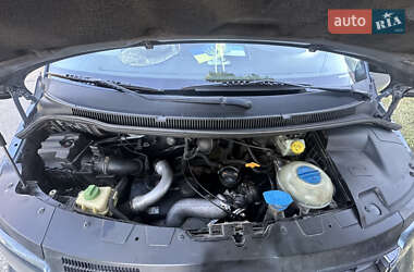 Мінівен Volkswagen Multivan 2008 в 