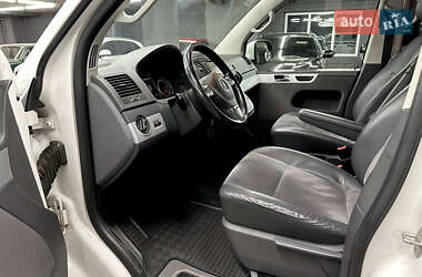 Минивэн Volkswagen Multivan 2015 в 