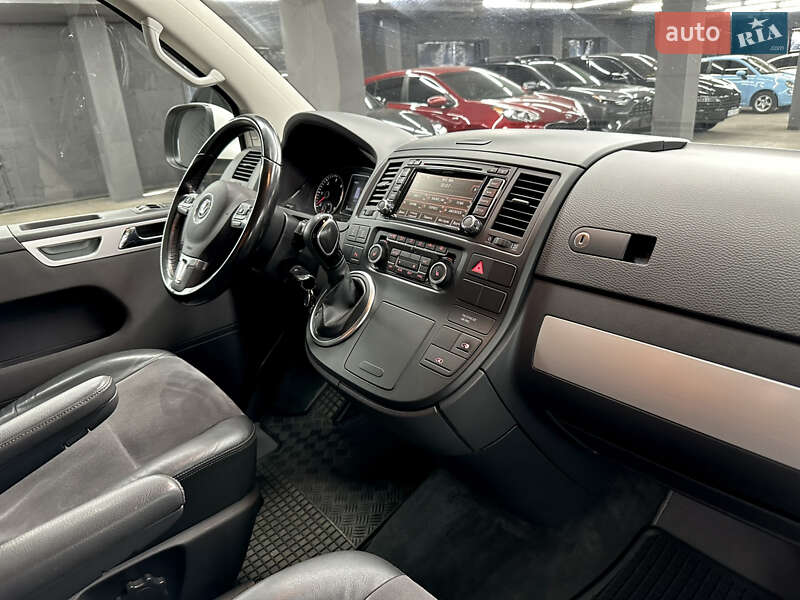 Минивэн Volkswagen Multivan 2015 в Харькове фото 17 Минивэн Volkswagen Multivan 2015 в Харькове