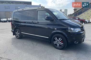Мінівен Volkswagen Multivan 2012 в 