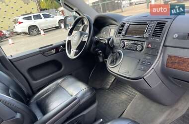 Мінівен Volkswagen Multivan 2012 в 
