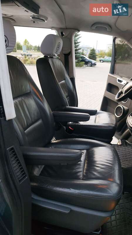 Мінівен Volkswagen Multivan 2006 в Запоріжжі