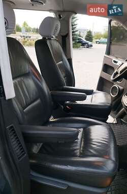 Минивэн Volkswagen Multivan 2006 в 