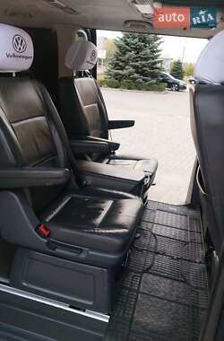 Минивэн Volkswagen Multivan 2006 в 