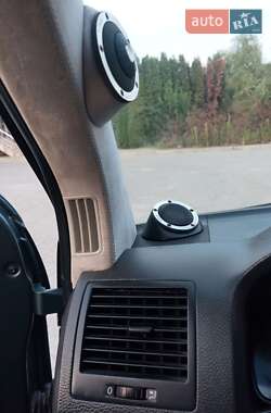 Минивэн Volkswagen Multivan 2006 в 
