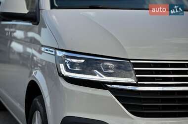 Мінівен Volkswagen Multivan 2020 в 
