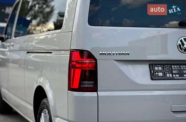 Мінівен Volkswagen Multivan 2020 в 