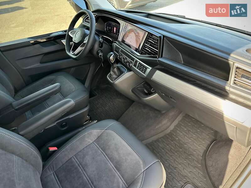 Минивэн Volkswagen Multivan 2020 в Киеве