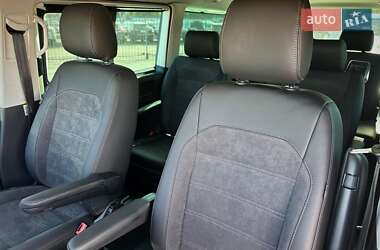 Мінівен Volkswagen Multivan 2020 в 