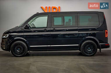 Минивэн Volkswagen Multivan 2024 в 