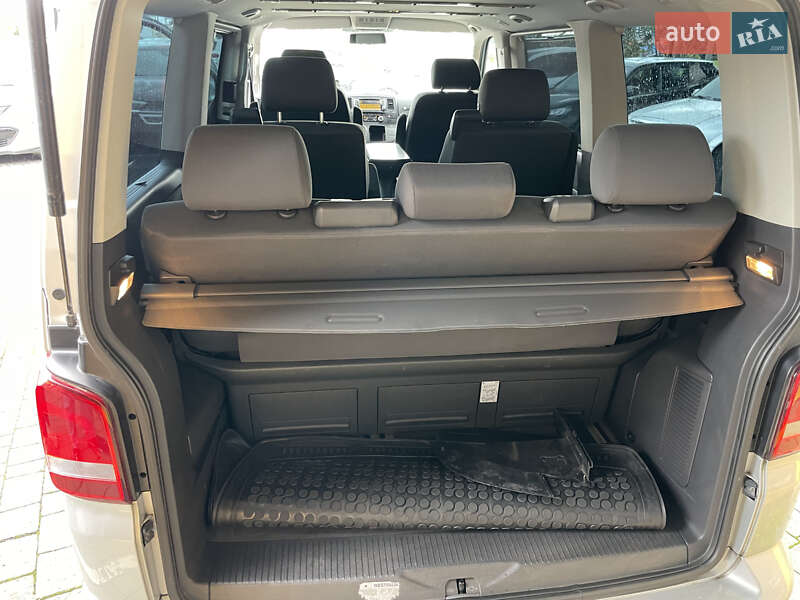 Минивэн Volkswagen Multivan 2009 в Львове