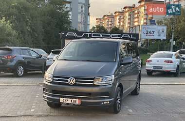 Минивэн Volkswagen Multivan 2017 в 