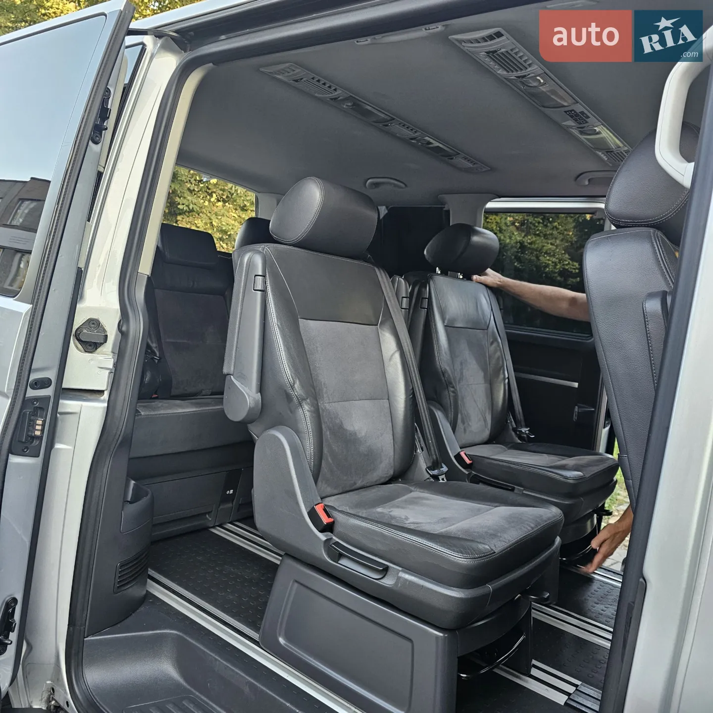 2011 Volkswagen Multivan - мініатюра 10