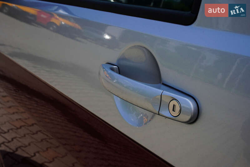 Мінівен Volkswagen Multivan 2020 в Житомирі