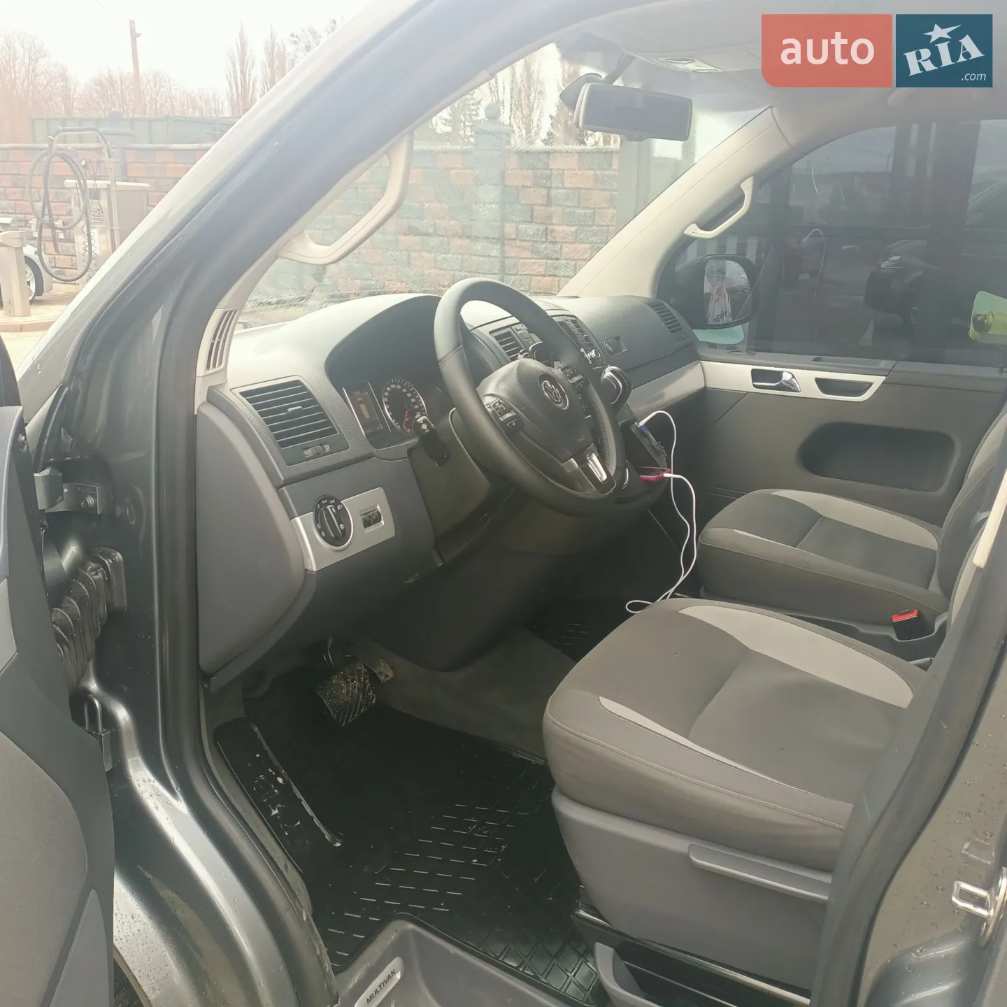 2013 Volkswagen Multivan - мініатюра 2