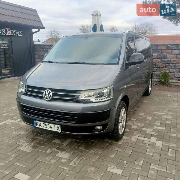 Минивэн Volkswagen Multivan 2013 в Ровно