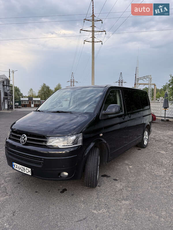 Минивэн Volkswagen Multivan 2012 в Киеве