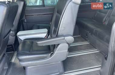Минивэн Volkswagen Multivan 2012 в 
