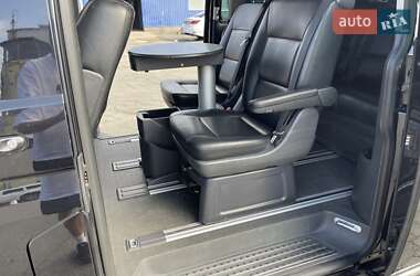 Минивэн Volkswagen Multivan 2012 в 