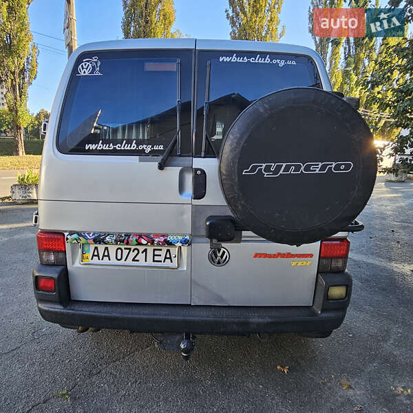 Мінівен Volkswagen Multivan 2000 в Києві