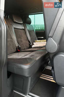 Мінівен Volkswagen Multivan 2010 в 
