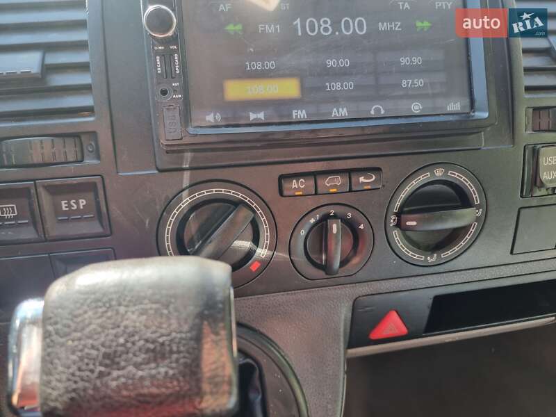 Минивэн Volkswagen Multivan 2005 в Болехове фото 23 Минивэн Volkswagen Multivan 2005 в Болехове