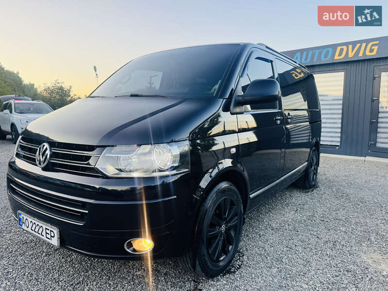 Минивэн Volkswagen Multivan 2014 в 