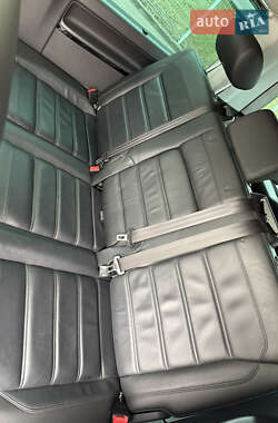 Мінівен Volkswagen Multivan 2017 в 