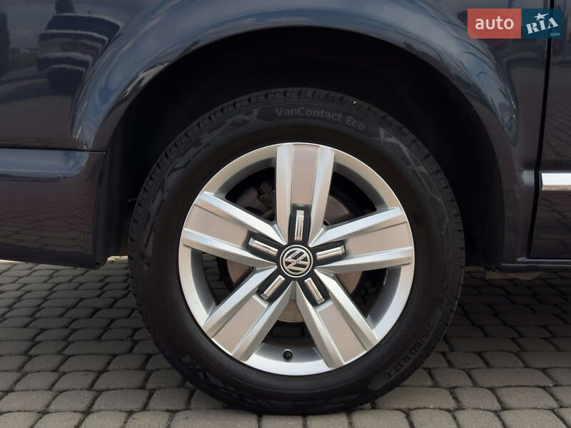 Мінівен Volkswagen Multivan 2019 в Мукачевому