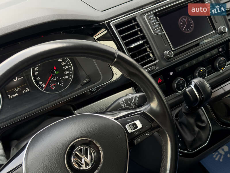 Мінівен Volkswagen Multivan 2019 в Мукачевому