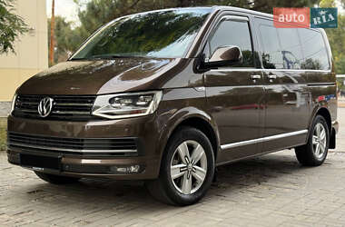 Минивэн Volkswagen Multivan 2016 в Днепре