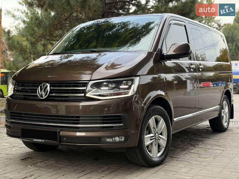 Минивэн Volkswagen Multivan 2016 в Днепре