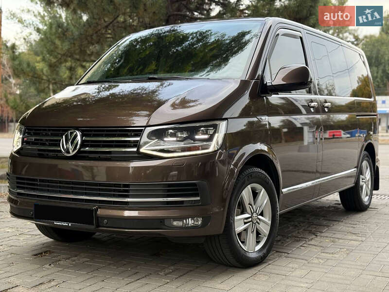 Минивэн Volkswagen Multivan 2016 в Днепре