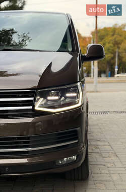 Минивэн Volkswagen Multivan 2016 в 