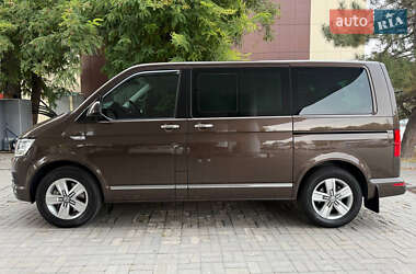 Минивэн Volkswagen Multivan 2016 в 