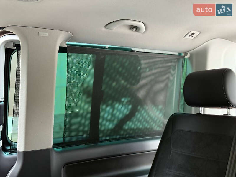 Минивэн Volkswagen Multivan 2016 в Днепре
