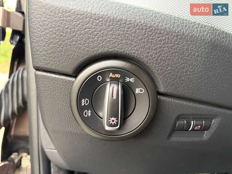 Минивэн Volkswagen Multivan 2016 в Днепре