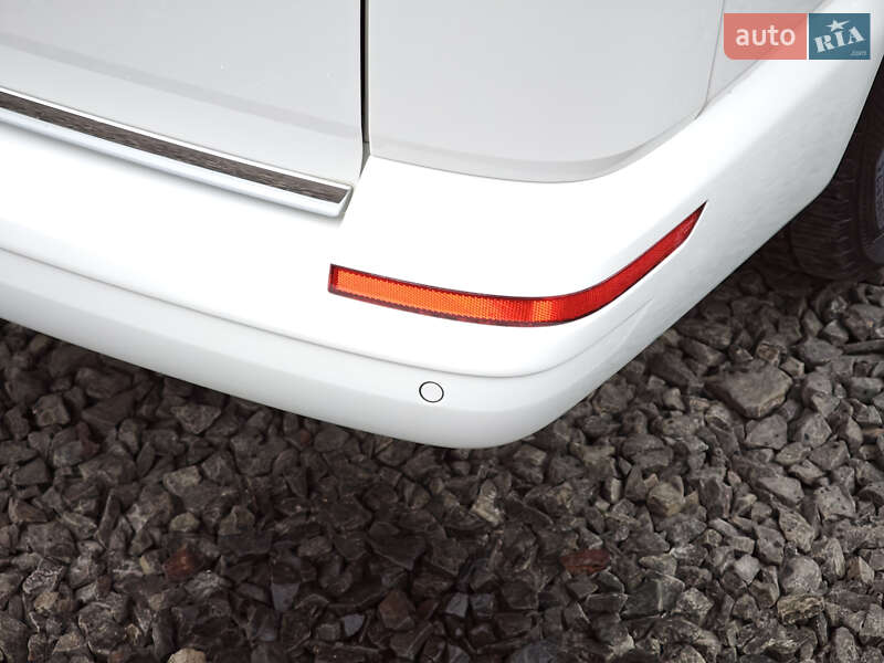 Минивэн Volkswagen Multivan 2019 в Луцке