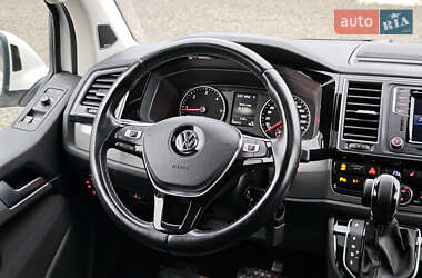 Мінівен Volkswagen Multivan 2019 в 