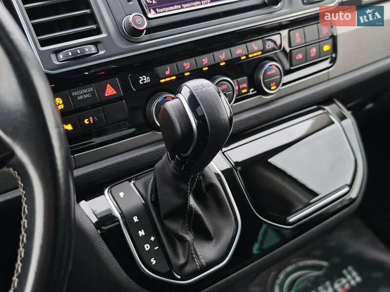 Минивэн Volkswagen Multivan 2019 в Луцке