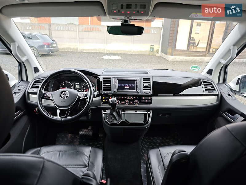Минивэн Volkswagen Multivan 2019 в Луцке