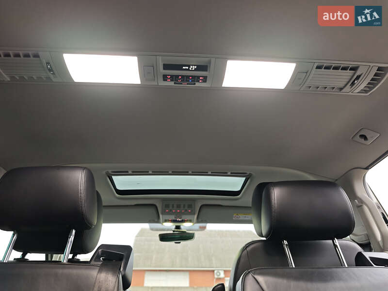 Минивэн Volkswagen Multivan 2019 в Луцке