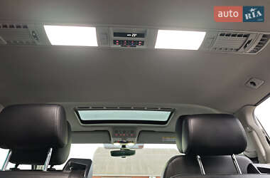 Мінівен Volkswagen Multivan 2019 в 
