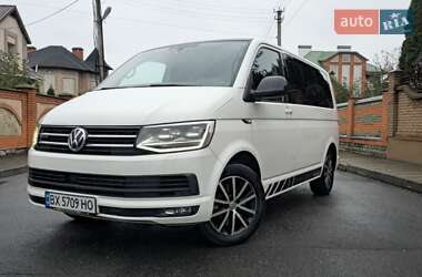 Мінівен Volkswagen Multivan 2017 в 