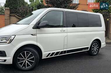 Мінівен Volkswagen Multivan 2017 в 