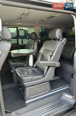 Минивэн Volkswagen Multivan 2012 в 