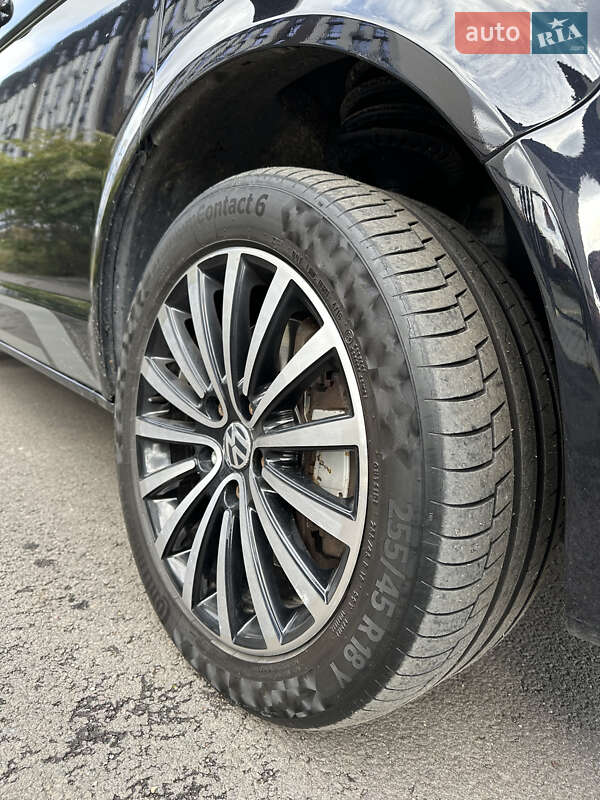Минивэн Volkswagen Multivan 2012 в Ивано-Франковске фото 8 Минивэн Volkswagen Multivan 2012 в Ивано-Франковске