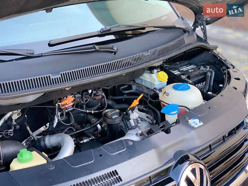 Минивэн Volkswagen Multivan 2007 в Яворове